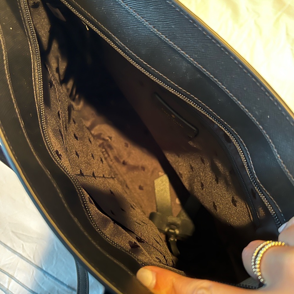 Brand new Kate Spade purse - Picture 3 of 3